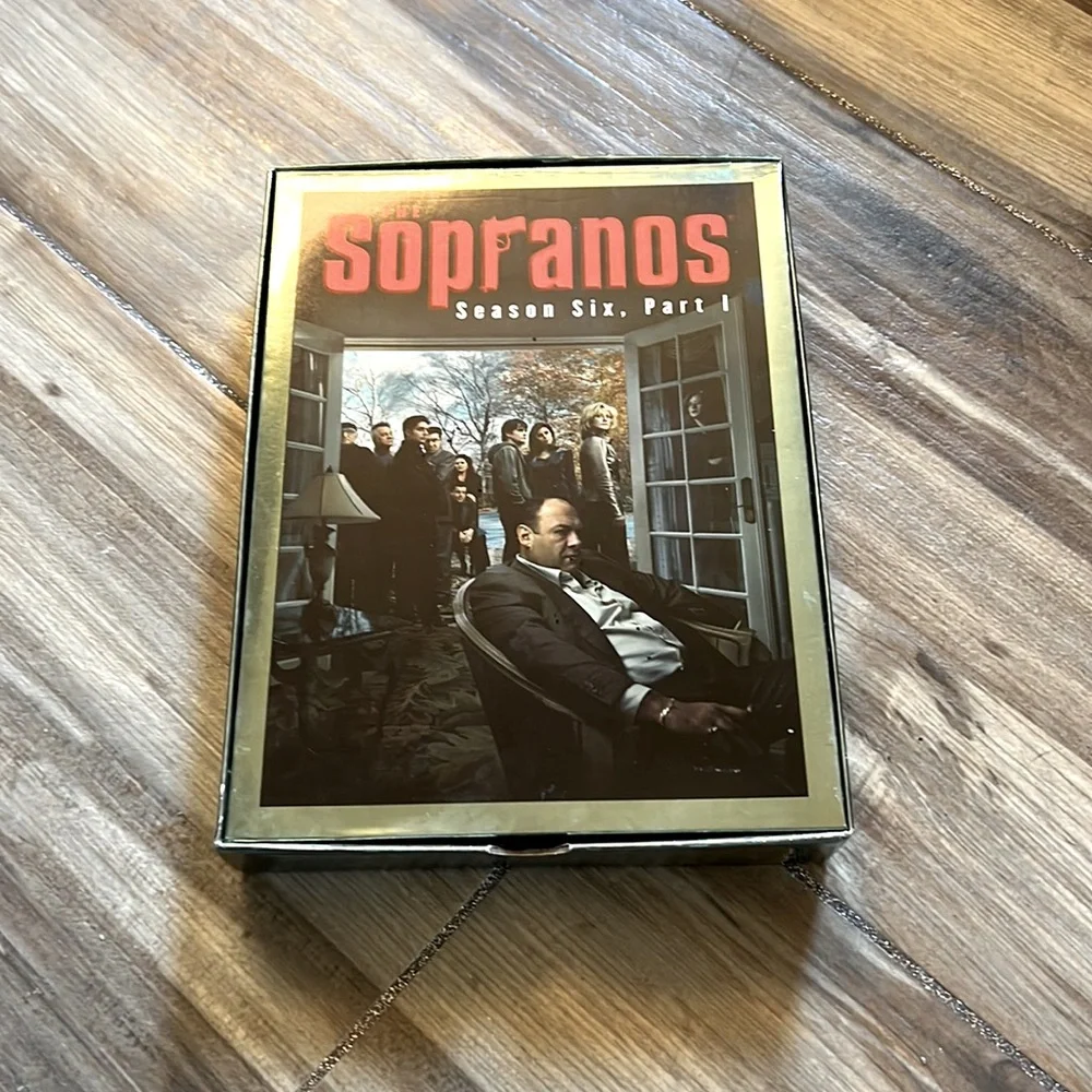 The Sopranos Season Six, Part 1 (4 Disc) DVD Boxset - Picture 2 of 5